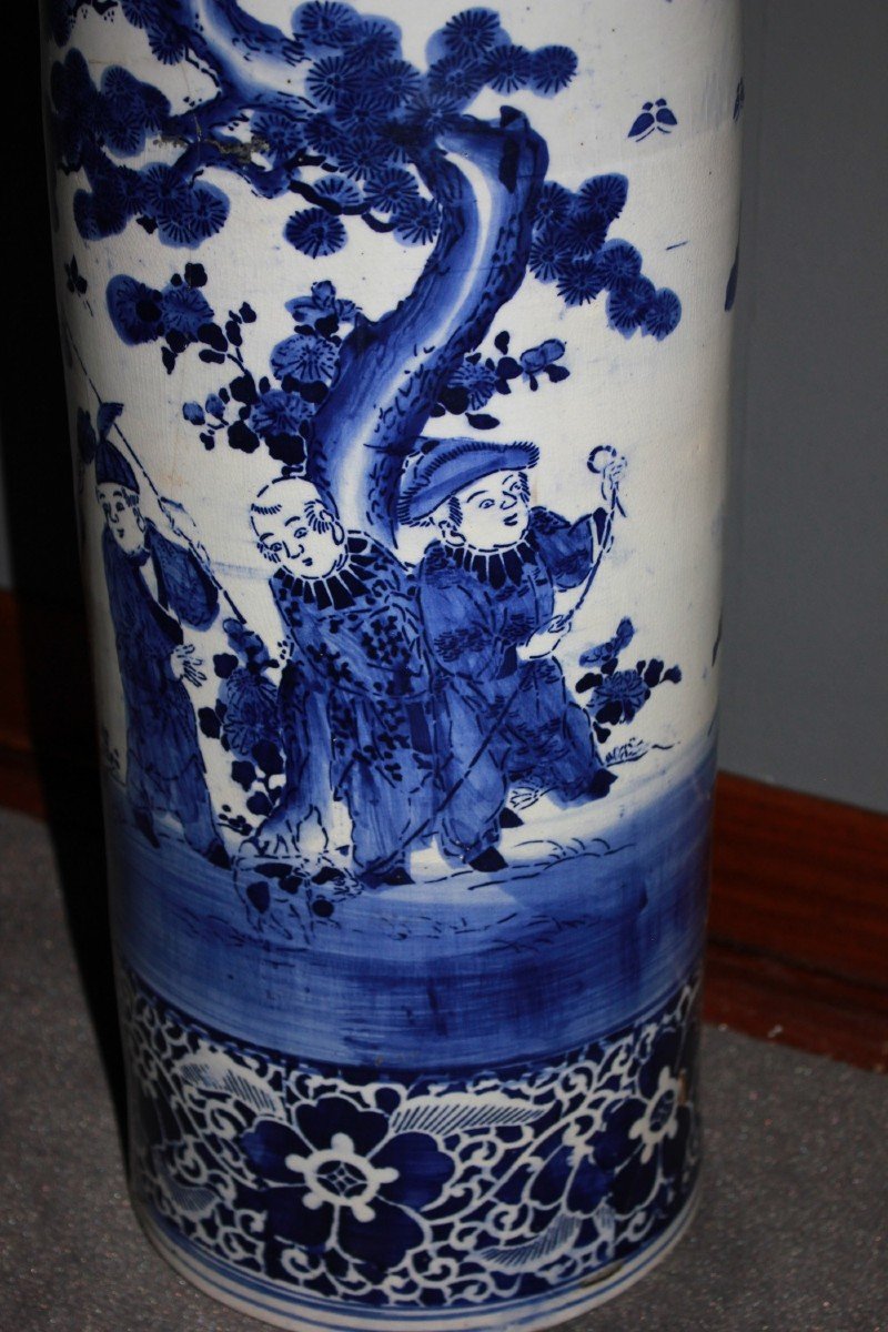 Chinese Blue And White Porcelain Umbrella Stand With Figures-photo-2