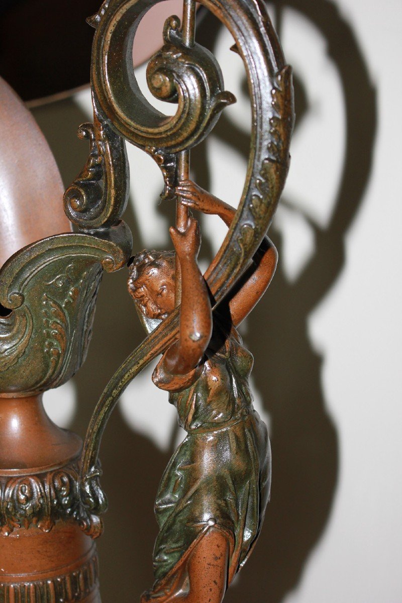 French Amphora Vase In Metal From The 1800s With Figures-photo-1