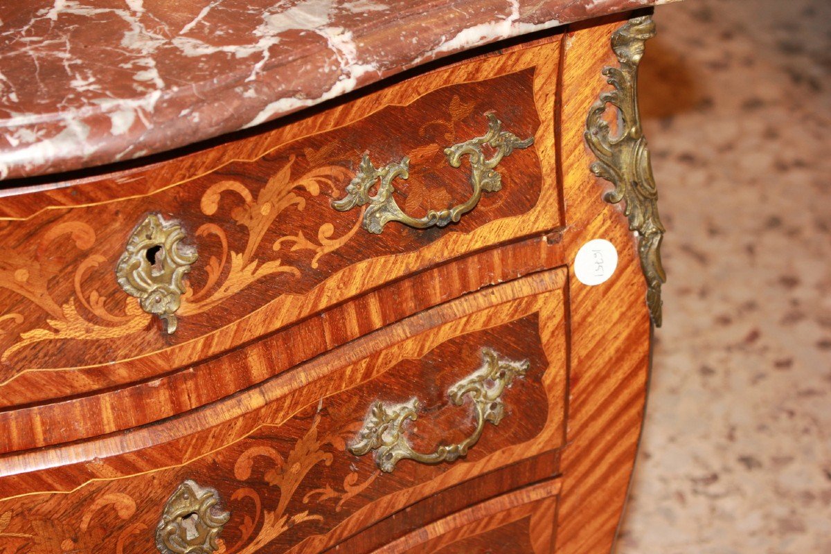 Small French Louis XV Style Floral Inlaid Chest Of Drawers-photo-3