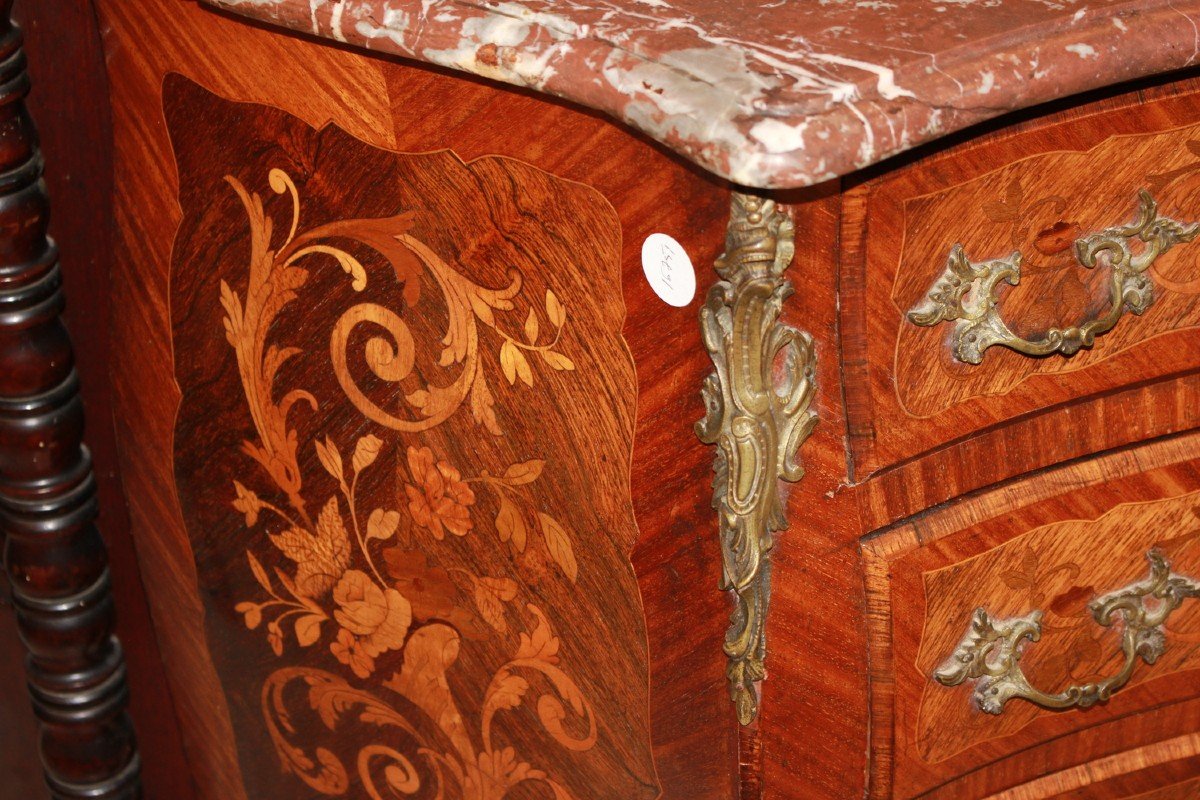 Small French Louis XV Style Floral Inlaid Chest Of Drawers-photo-4