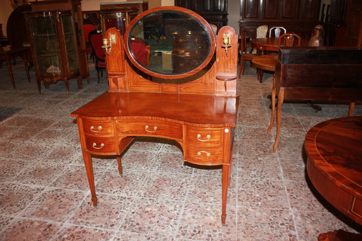 Victorian Dressing Table From The Second Half Of The 19th Century In Satinwood