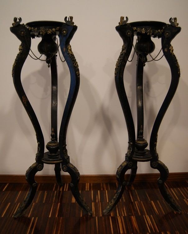 French Mid-1800s Empire Style Plant Stand In Ebonized Wood. They Have Rich Applications In Bron