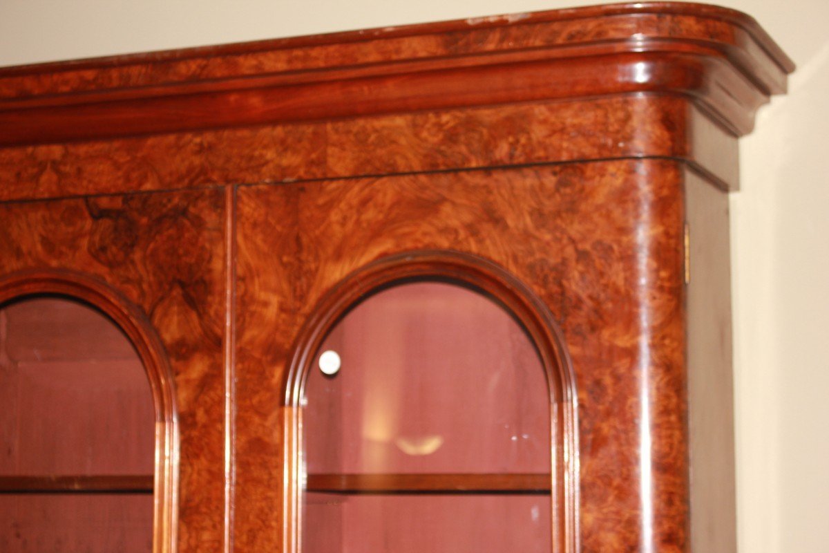 Large Victorian-style Walnut Burl Bookcase-photo-2