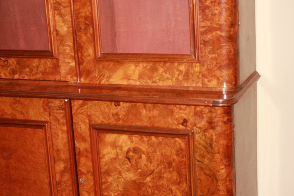 Large Victorian-style Walnut Burl Bookcase-photo-3