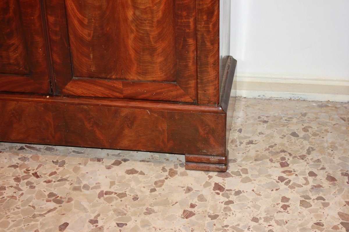 French Two-door Bookcase Cabinet In Mahogany And Mahogany Feather Veneer, Directoire Style-photo-3