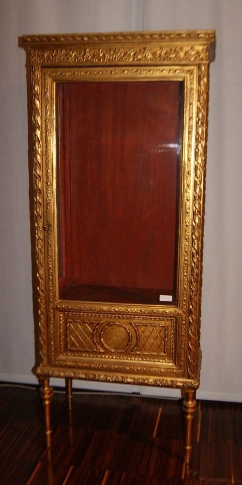 Superb French Showcase From The Second Half Of The 1800s, Louis XVI Style, In Wood Gilded With 