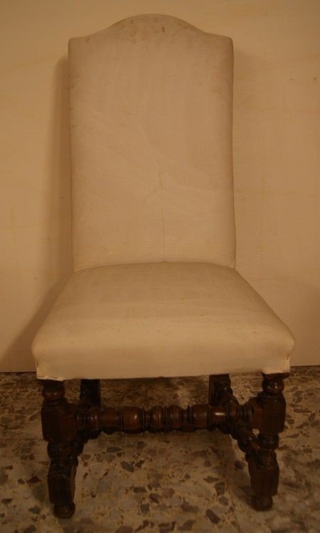 Group Of 4 Italian Spool Chairs From The 1700s In Walnut Wood. Seat And Back Upholstered In Whi-photo-3