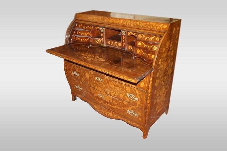 Dutch Roller Chest Of Drawers From The Late 1700s, Louis XV Style, In Mahogany Wood. It Has Ric-photo-2