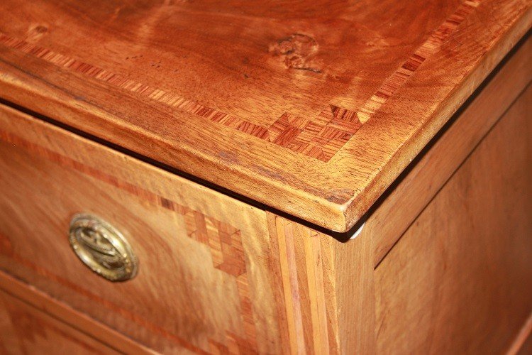 French Chest Of Drawers From The Early 1800s, In The Louis XVI Style, Made Of Walnut Wood. It F-photo-3