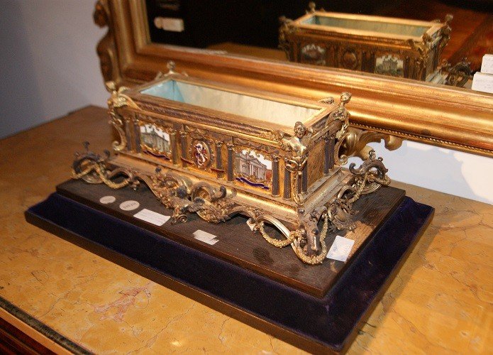 Beautiful 1800s English Jewelry/document Box In Silver Coated With Vermeil Gold, Richly Finishe-photo-2