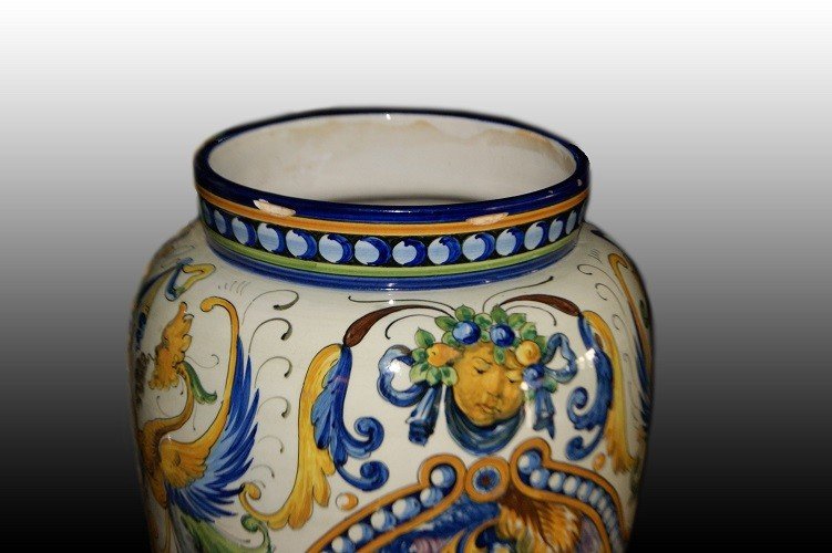 Vase Italien Du Début Des Années 1900 En Majolique De Style Néo-renaissance à Riches Décors-photo-2