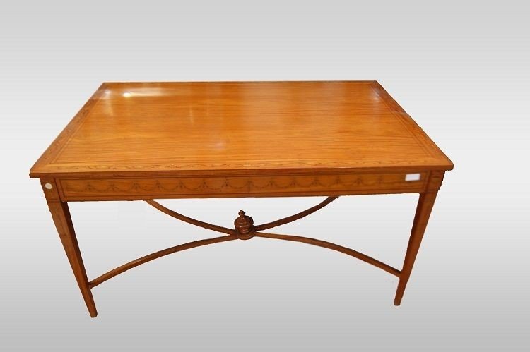 English Writing Table From The First Half Of The 1800s, Sheraton Style, In Lemonwood. It Has 2 