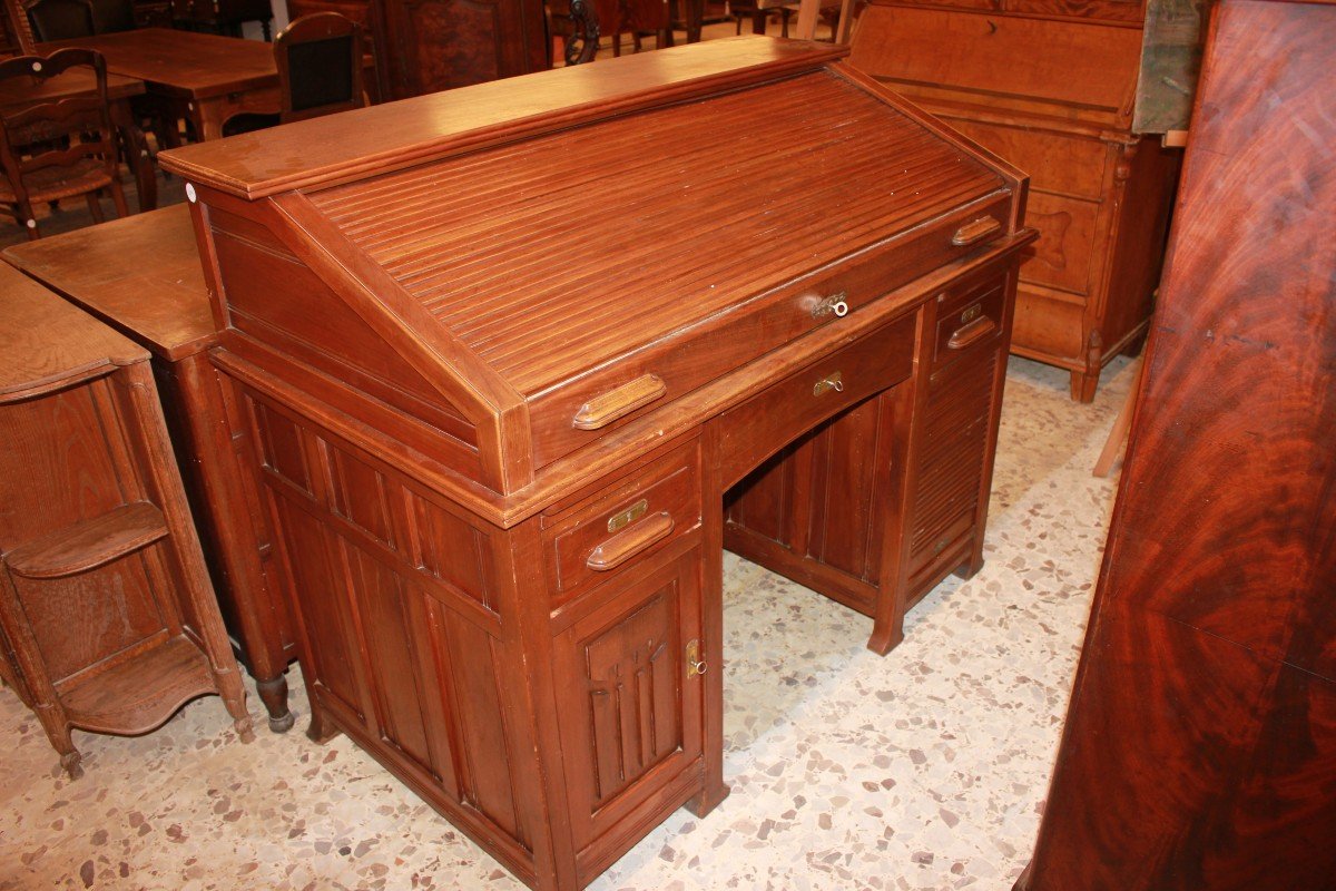 American Roll-top Desk From The Early 1900s In Walnut Wood-photo-1