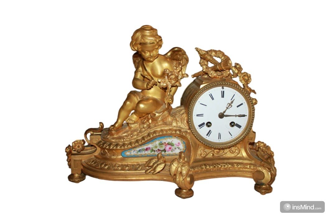 19th Century French Louis XV Gilt Bronze Mantel Clock With Sèvres Porcelain