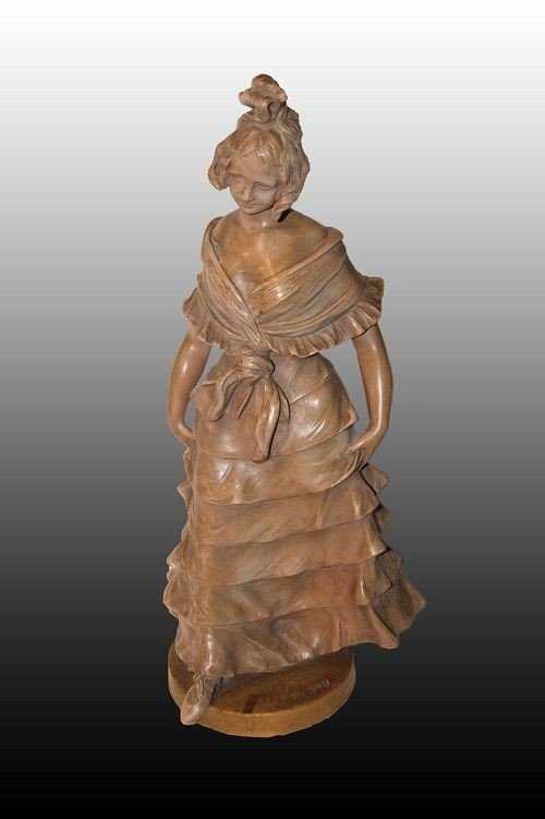 French Sculpture From The End Of The 1800s In Terracotta Representing A Splendid Lady