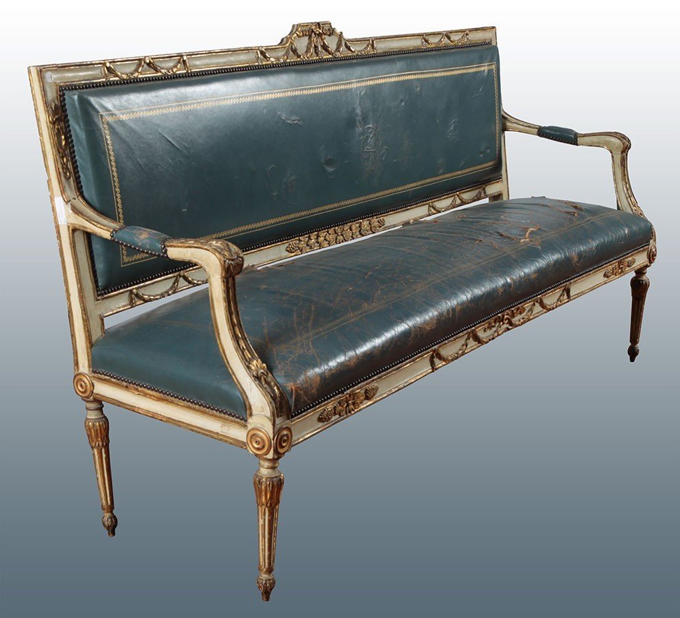 Antique Italian Sofa From The 1700s, Pickled Lacquered In Louis XVI Style