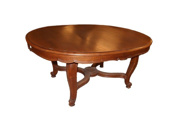 Grande Table Ovale à Rallonge Des Années 1800 En Bois De Noyer Avec Rallonges