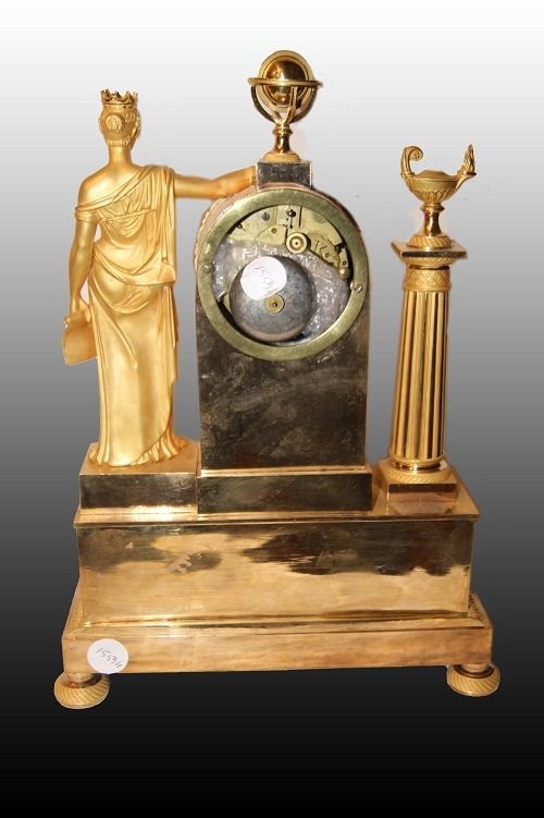 French Table Clock From The First Half Of The 1800s, Empire Style, In Gilded Mercury Bronze-photo-4