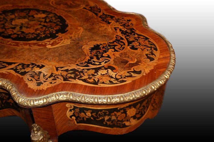 Superb French Living Room Table From The Mid-1800s, Louis XV Style, In Bois De Rose Wood, Walnu-photo-4