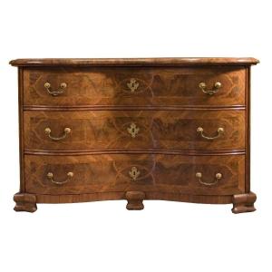 Chest Of Drawers Veneered In Walnut And Heather Walnut, Of Excellent Quality And Very Beautiful