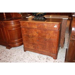 19th Century French Louis Philippe Walnut Chest Of Drawers With 4 Large Drawers