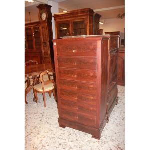 French Louis Philippe Style Chest Of Drawers - Mahogany Wood | 19th Century