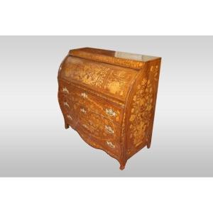 Dutch Roller Chest Of Drawers From The Late 1700s, Louis XV Style, In Mahogany Wood. It Has Ric