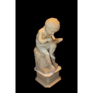 Exquisite French Sculpture From The Late 1800s In White Marble. It Depicts A Tribute