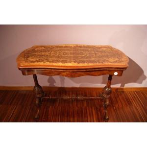 Irish Burl Walnut Game Table From The 1800s With Rich Carvings, Magnificent