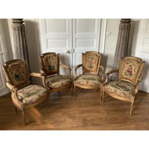 Suite De Quatre Fauteuils d'Epoque Louis XVI