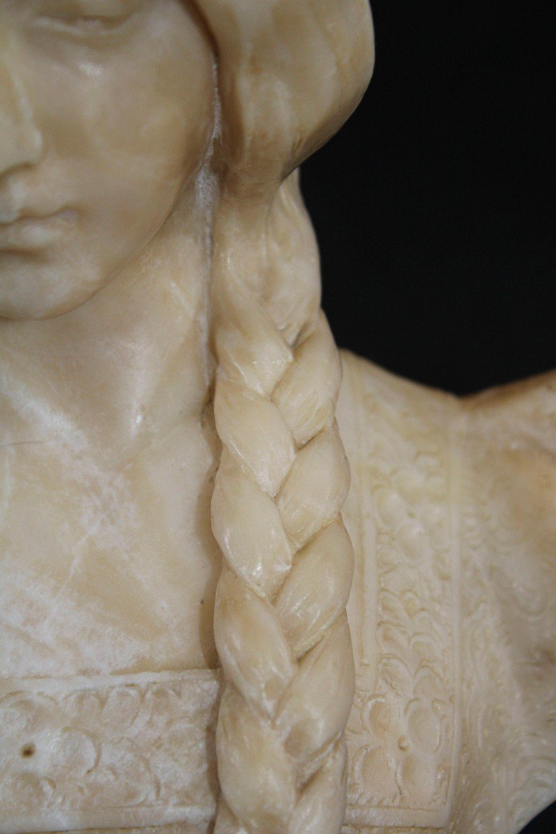 Bust Depicting Smiling Young Girl Whit Braids-photo-3