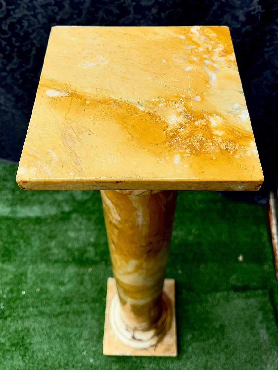 Column In Yellow Marble -photo-2