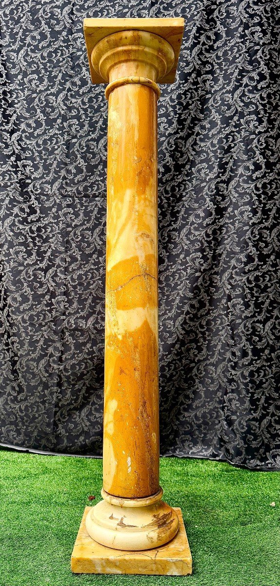 Column In Yellow Marble -photo-5