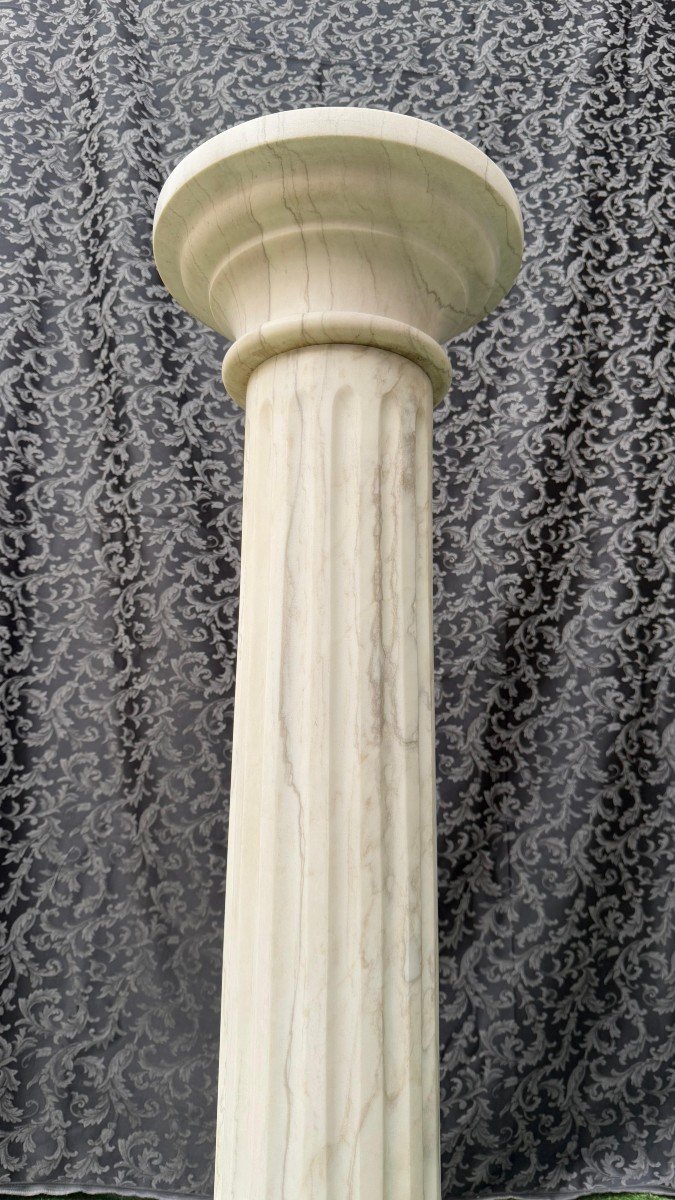 Special Big Column In White Statuary Carrara Marble Marble, Extraordinary Piece-photo-3