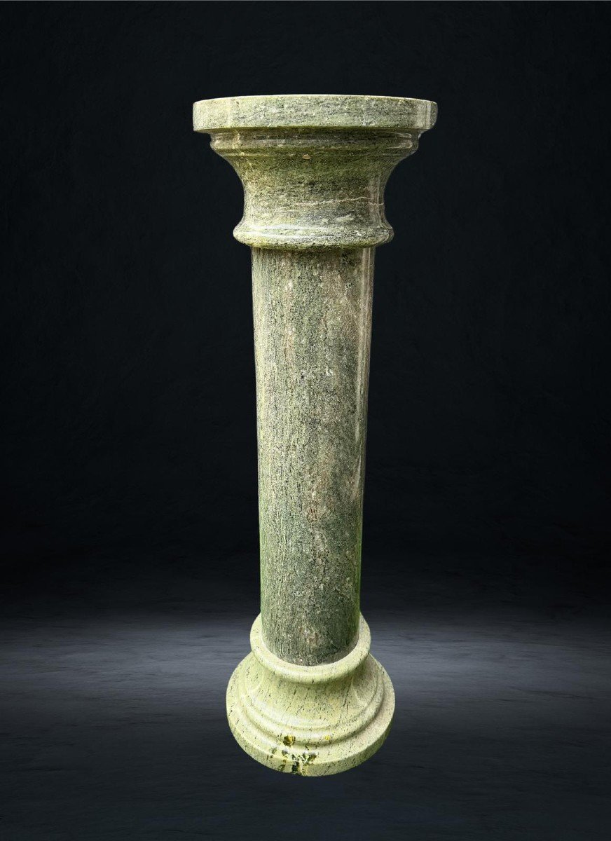 Column In Light Green Alpine Marble 