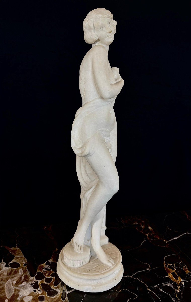 Statue Représentant Une Fille Nue En Marbre Blanc De Carrare -photo-2