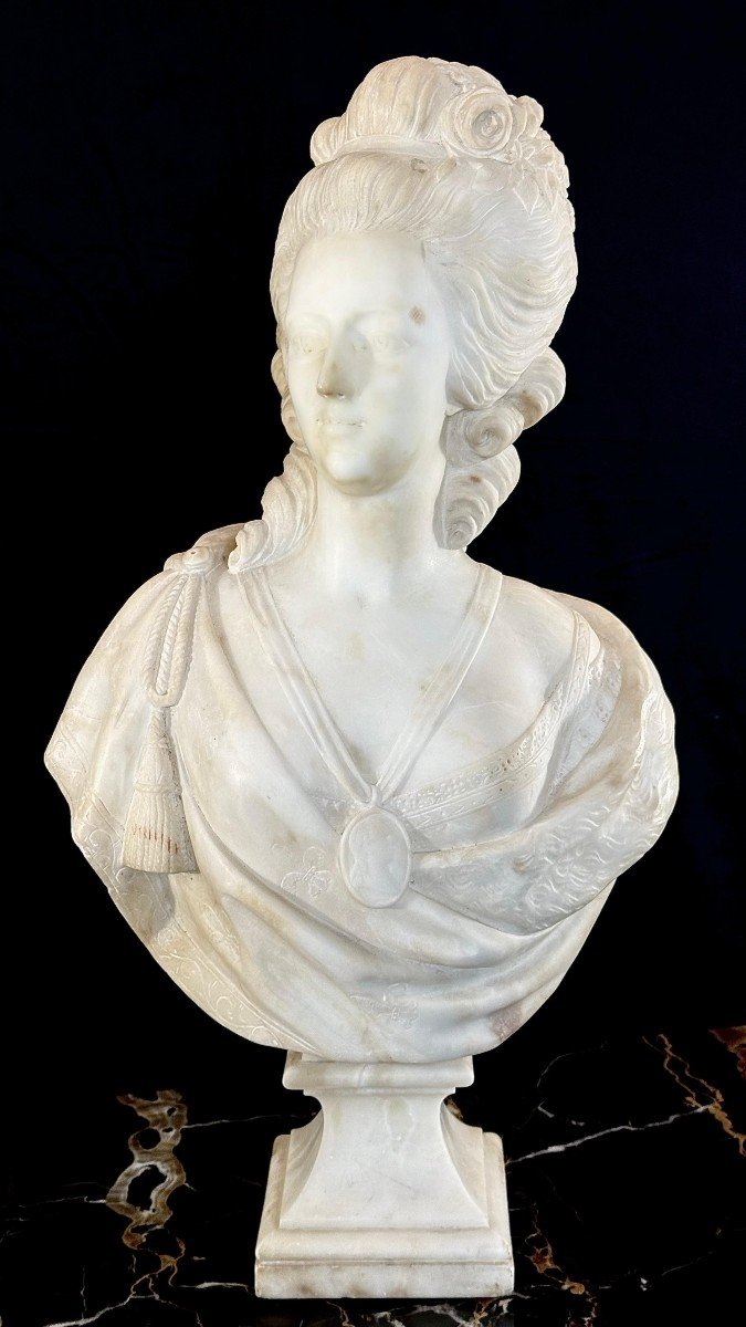 Bust Depicting Marie Antoinette Marble 