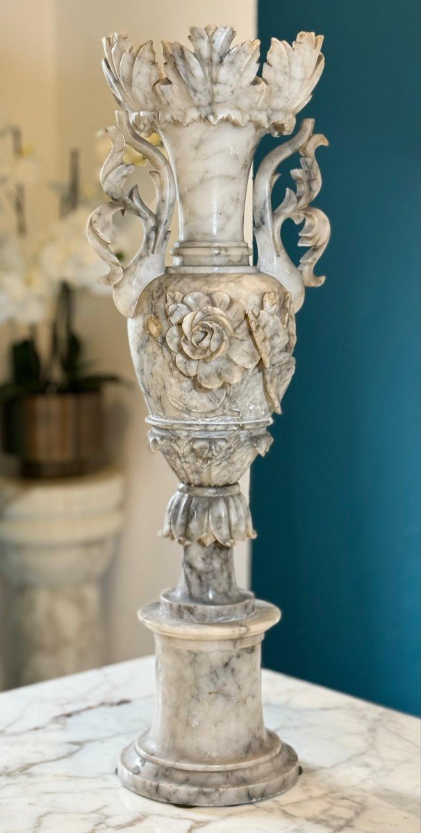 Vase Antique En Marbre Arabesque Avec Colonne En Marbre