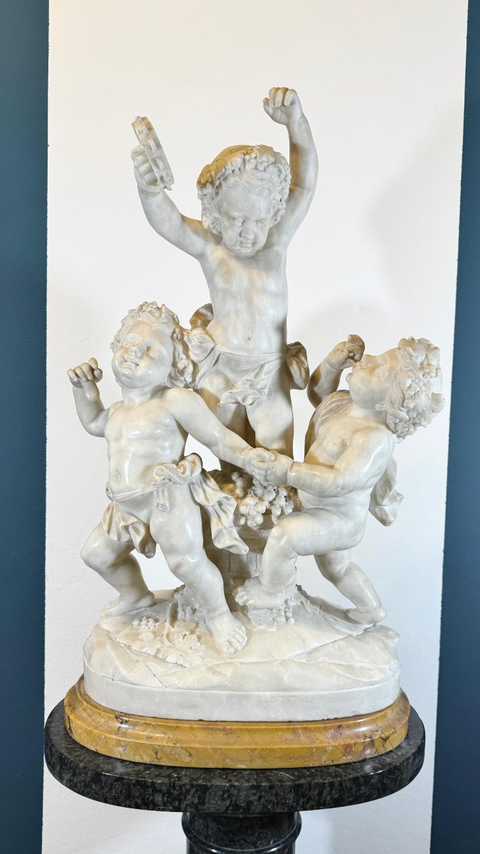 Great Sculptural Group Depicting Three Children Playing And Dancing Marble -photo-2