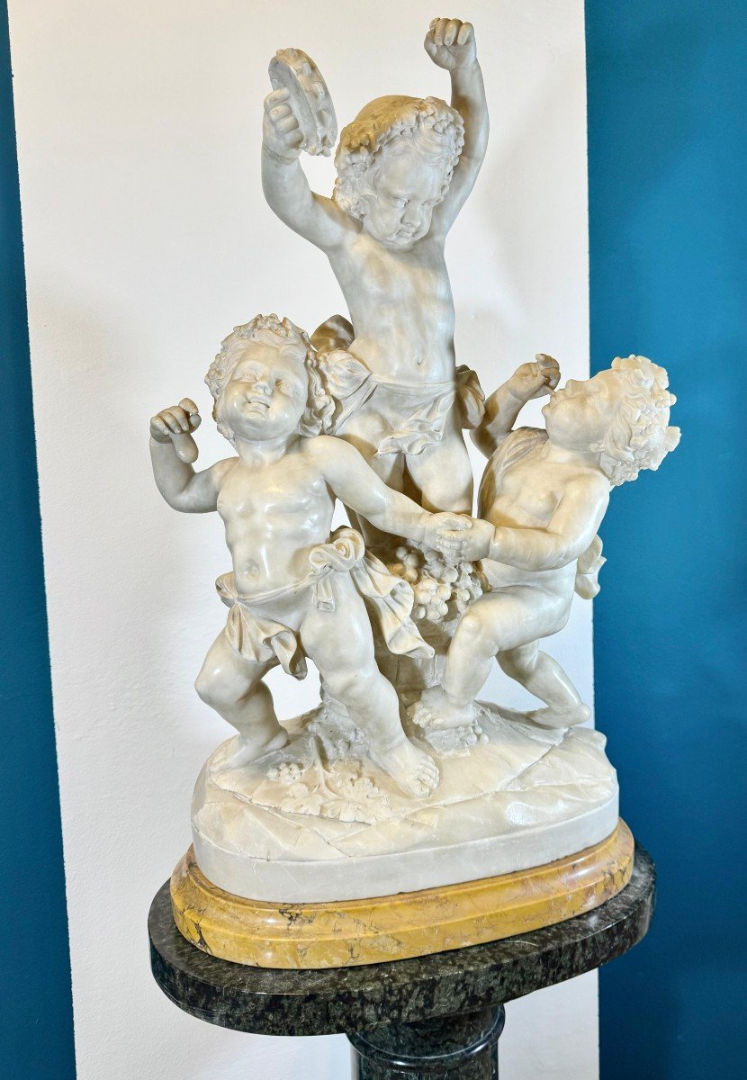 Great Sculptural Group Depicting Three Children Playing And Dancing Marble -photo-2