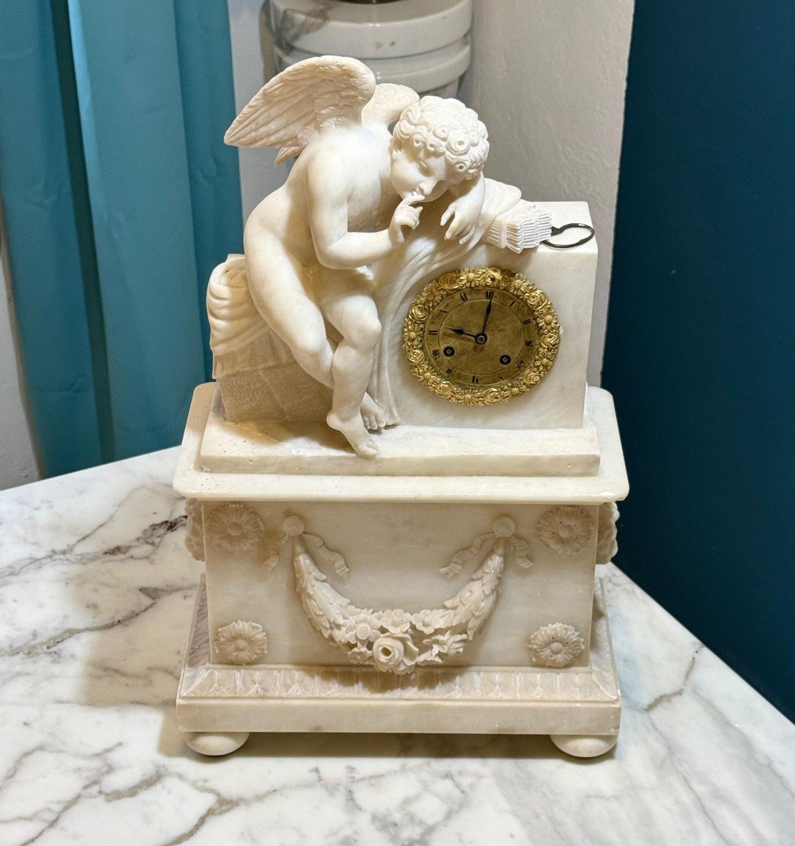 French Clock In Alabaster With Sculpture Depicting A Little Angel-photo-2