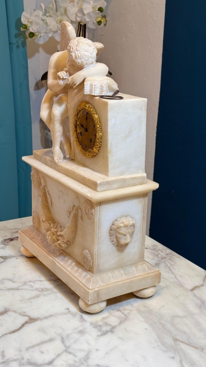 French Clock In Alabaster With Sculpture Depicting A Little Angel-photo-8