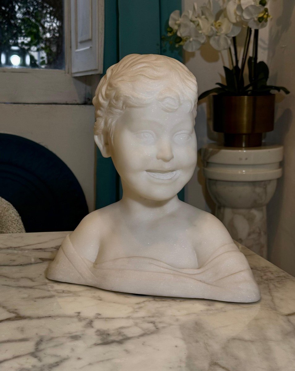 Bust Depicting A Beautiful Little Boy Smiling Marble-photo-8