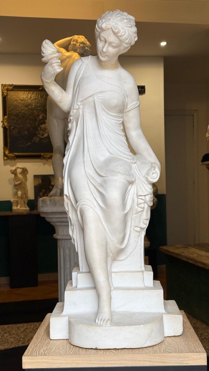 Grande Statue Représentant Une Jeune Fille Classique, Réalisée à La Main Carrara Marble-photo-8