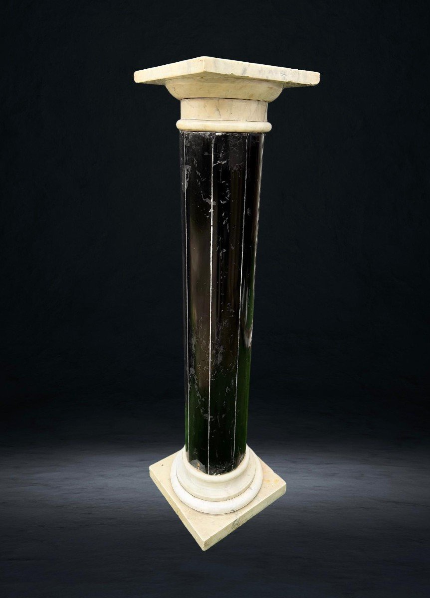 Column In Black Marble And White Statuary Carrara Marble -photo-5