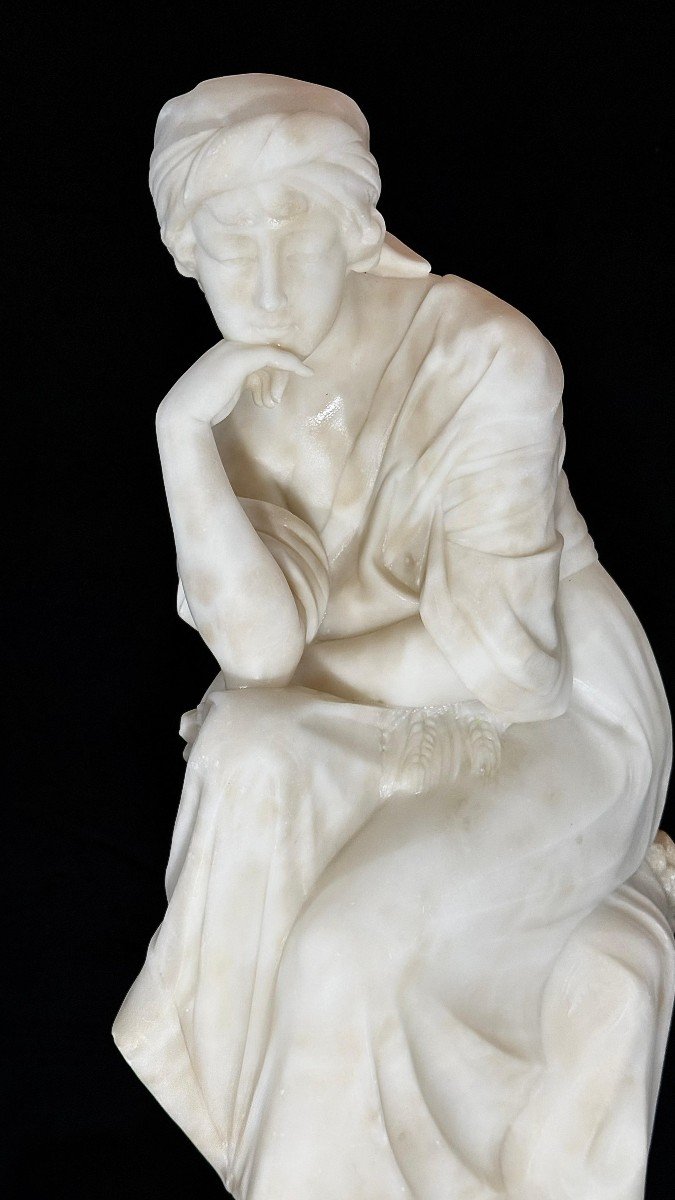 Statue Depicting A Lady Sitting Marble-photo-5