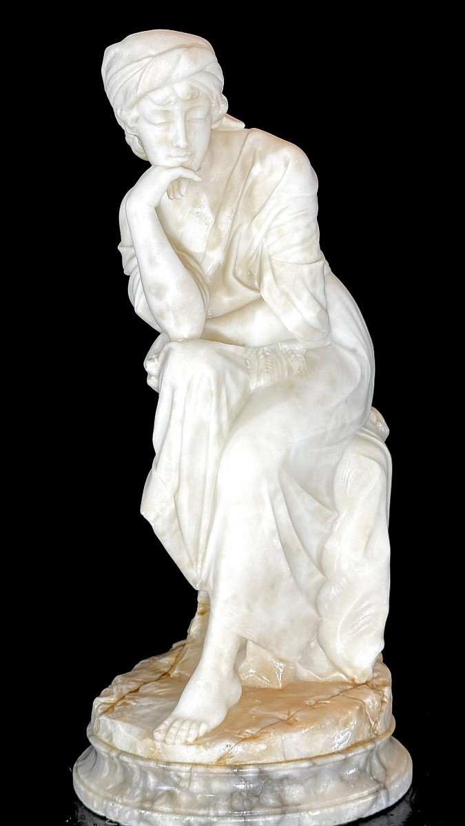 Statue Depicting A Lady Sitting Marble-photo-7