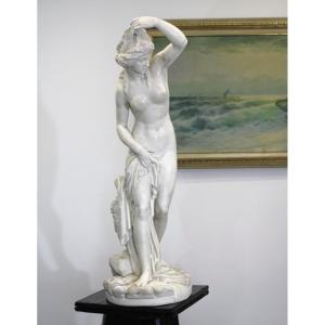 Great Statue Depicting Classic Baigneuse Carrara Marble 