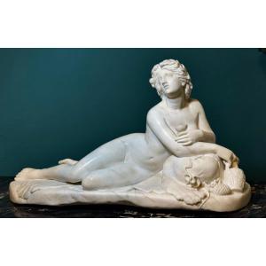 Great And Important Statue Depicting A Neoclassical Lady Carrara Marble