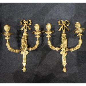 Paire d'appliques époque Louis XVI deuxième moitié du XVIII° siècle